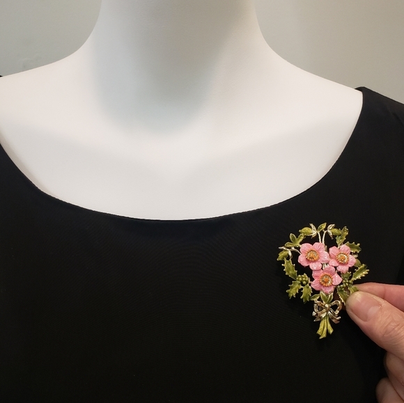 VINTAGE Enameled Pink & Green Bouquet Flower Brooch 1960s - Picture 3 of 5